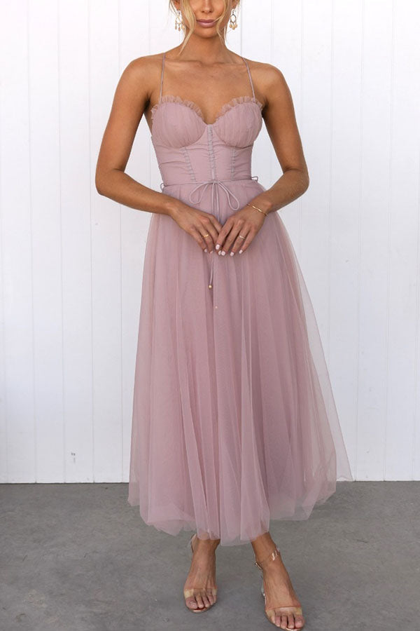 Elegant Summer Midi Dress with Tulle Skirt and Spaghetti Straps