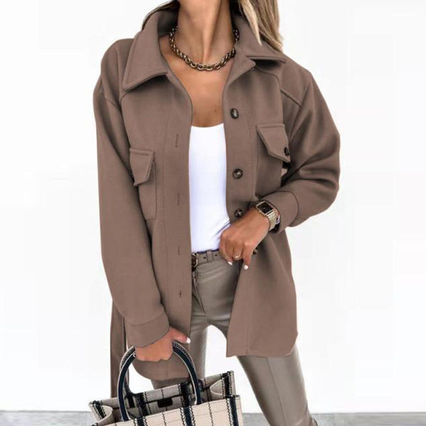 Chaqueta utilitaria para mujer con cinturón y bolsillos con solapa