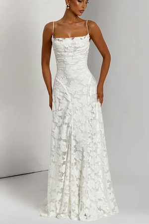 Women’s Elegant Lace Maxi Dress with Romantic Silhouette