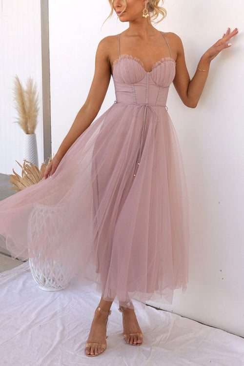 Elegant Summer Midi Dress with Tulle Skirt and Spaghetti Straps