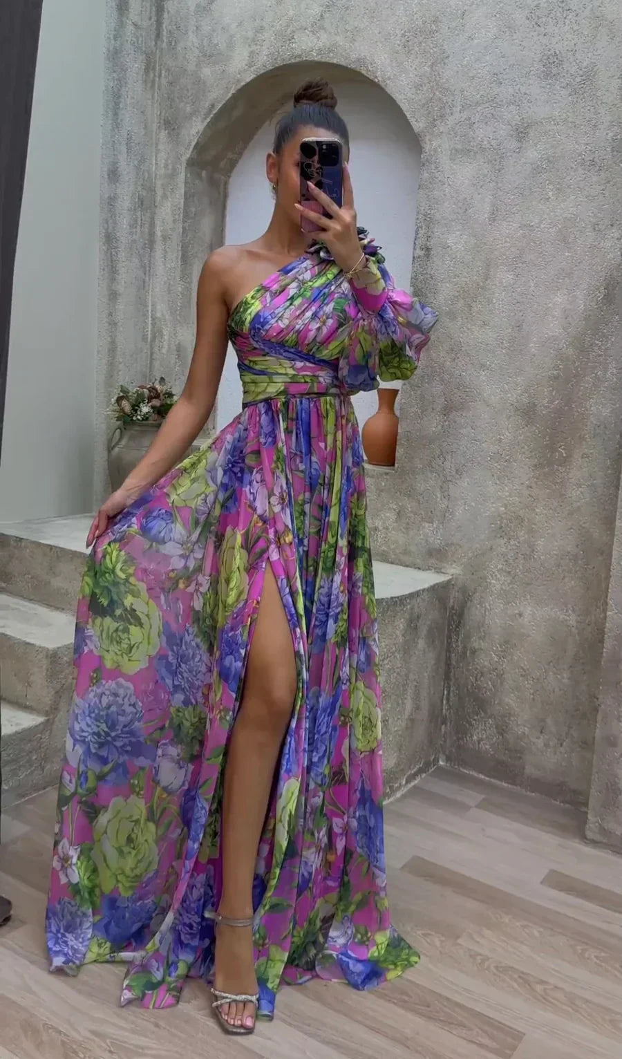 Chic Summer Maxi Dress with Flowy Sleeves