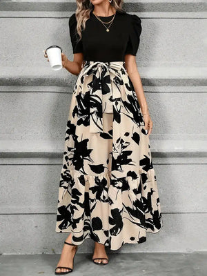 Chic Maxi Dress with Flattering Fit