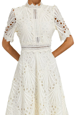 Chic Women’s Midi Dress with Delicate Lace Details