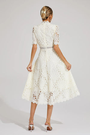 Chic Women’s Midi Dress with Delicate Lace Details