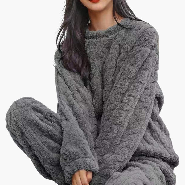 Women’s Cozy Two-Piece Fleece Pajama Set
