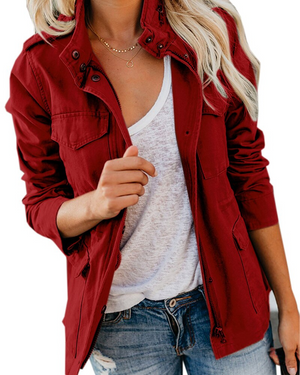 Stylish Intermediate Jacket with Functional Pockets for Autumn