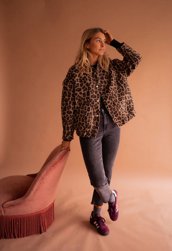 Women’s Leopard Print Winter Jacket Oversized Cozy Button-Up Coat