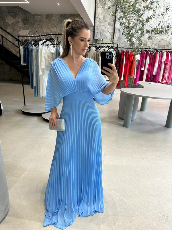 Colorful Pleated Maxi Dress with Elegant Flow