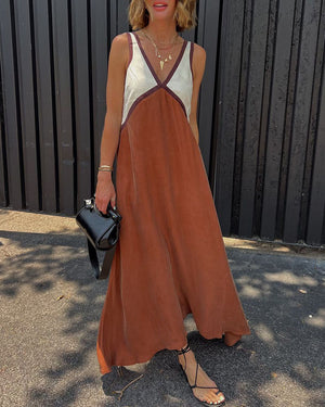 Vibrant Contrast Maxi Dress with Elegant Flow