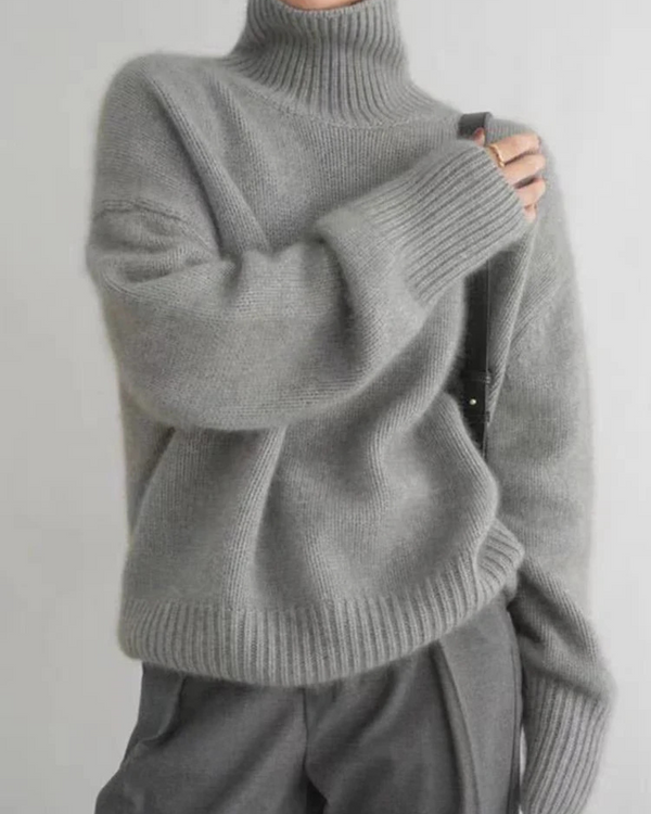 Women's Oversized Cozy Turtleneck Sweater