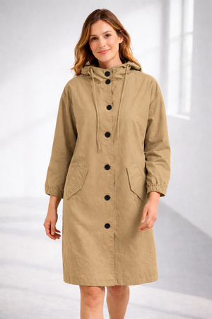 Chaqueta para mujer con capucha de longitud media