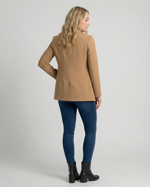 Women's Tailored Blazer with Timeless Sophisticated Style