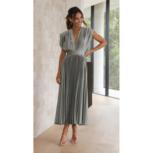 Elegant Sleeveless Maxi Dress - Flowing Pleated Design