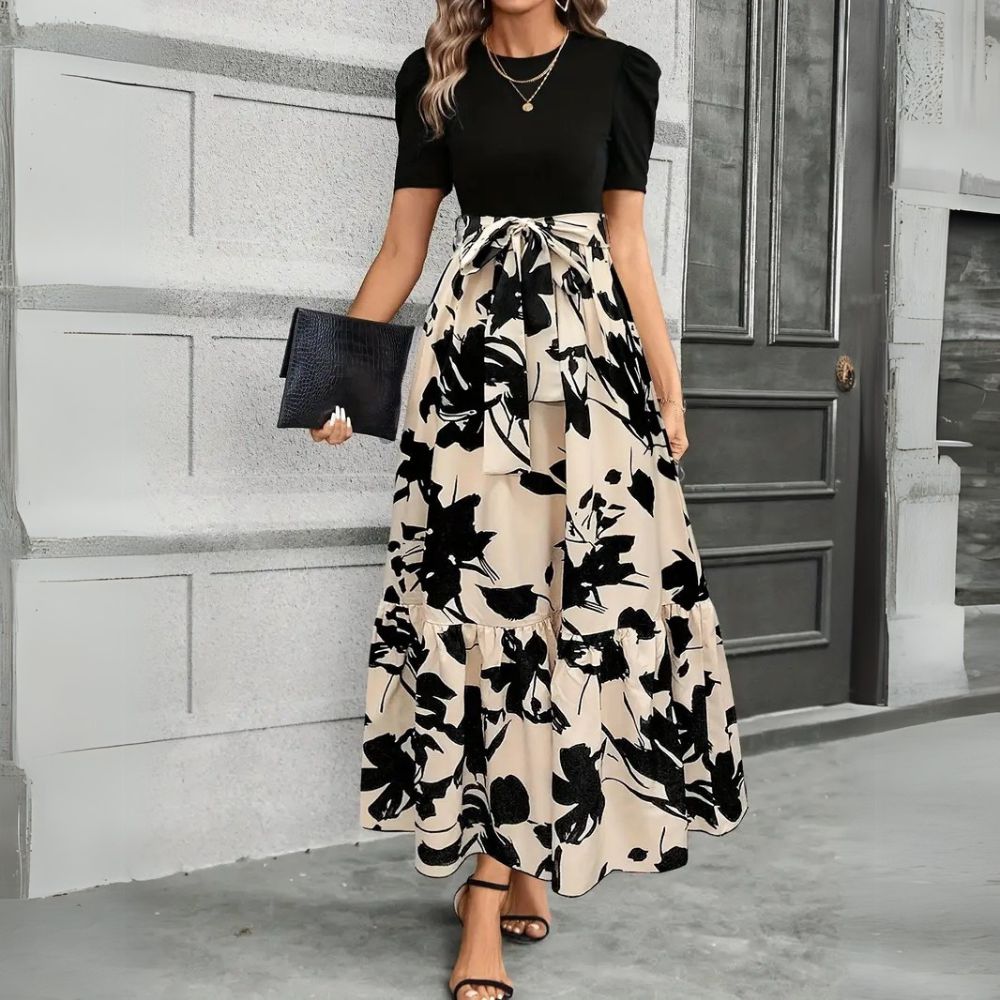 Chic Maxi Dress with Flattering Fit