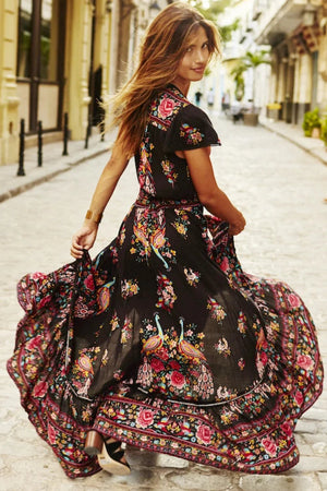 Elegant Women’s Floral Maxi Dress