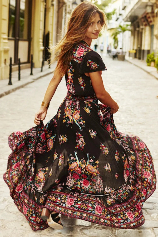 Elegant Women’s Floral Maxi Dress