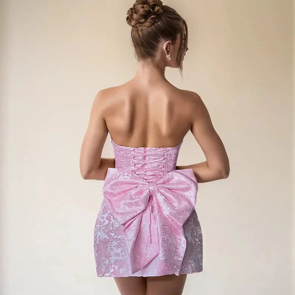 Elegant Strapless Jacquard Mini Dress with Open Back